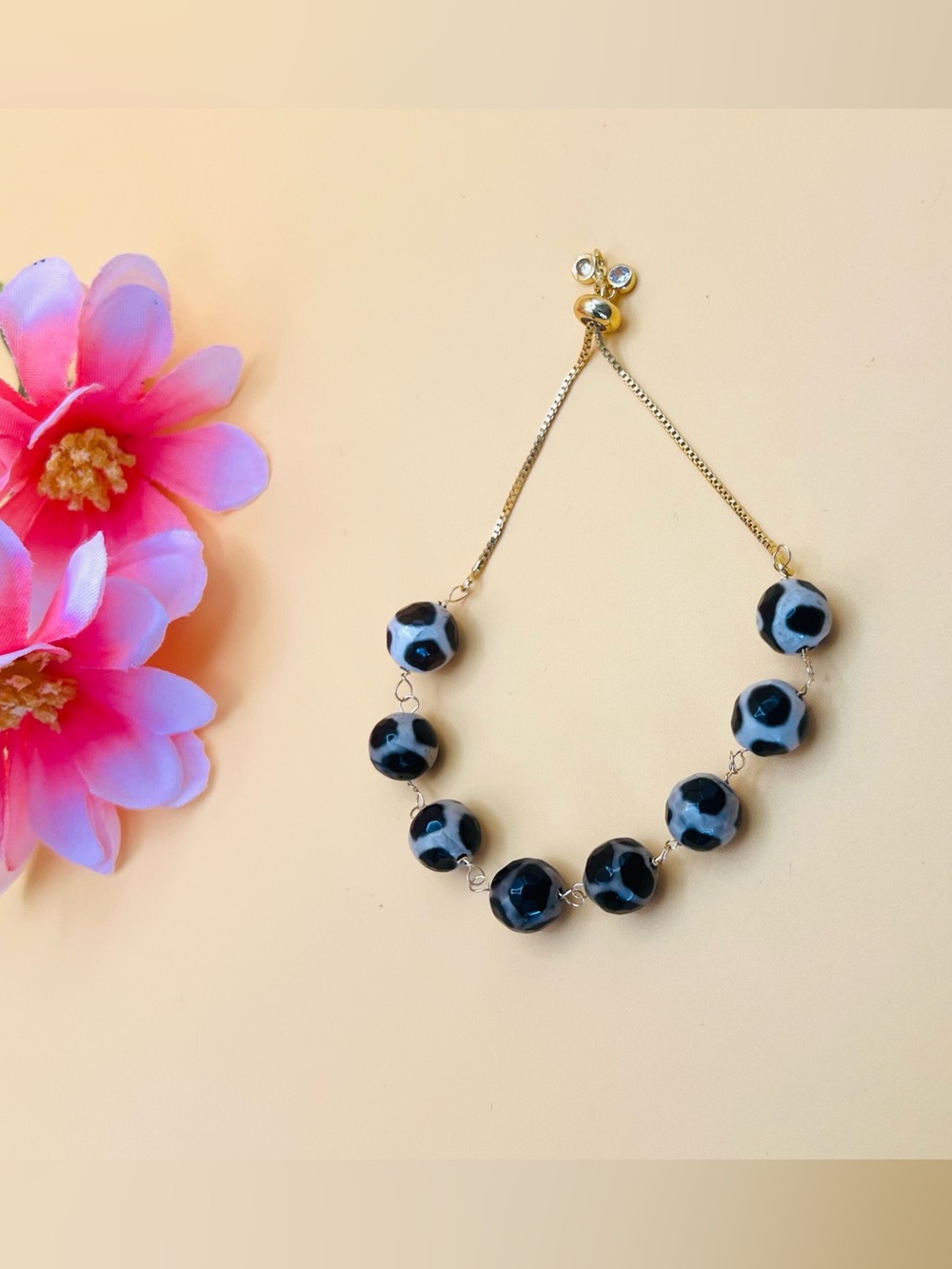 Gold-Tone Black & White Bead adjustable bracelet